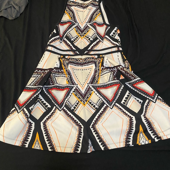 Geometric Patterned Dress - Black, White, Red, Yellow - Picture 4 of 7